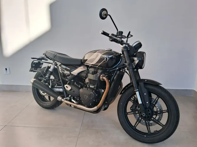 Triumph Speed Twin 900cc