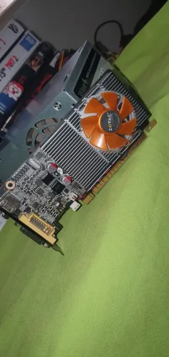 Placa de video ZOTAC GeForce GT 610 Synergy Edition 1 GB DDR3 64-bi