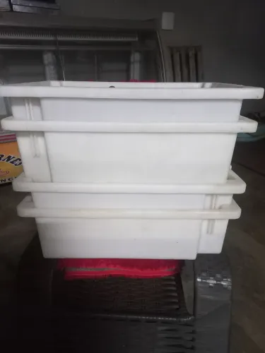 Caixa plástica pra frigorífico