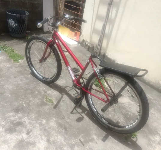 Bike Aro 26 Vermelha, estilo Montadinha SP