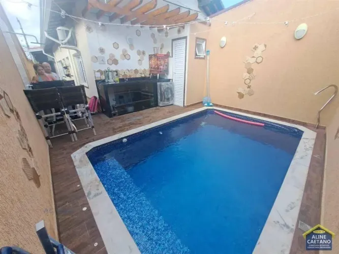 Casa em Vila Caiçara - Praia Grande, SP