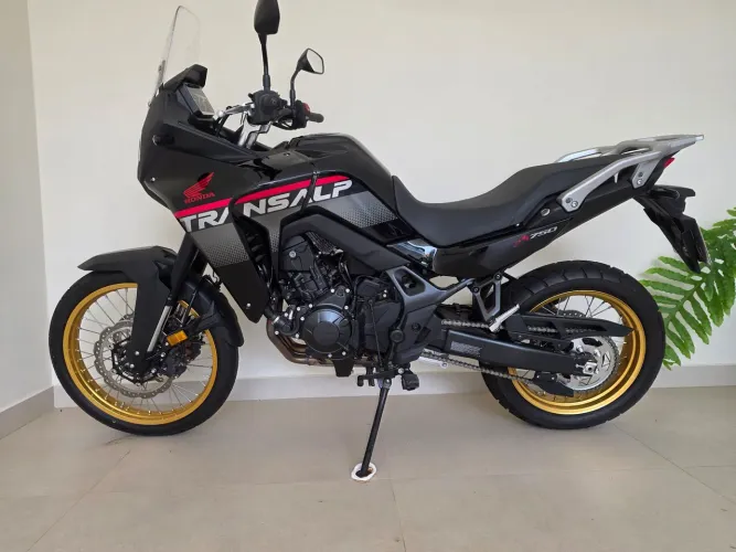 Transalp 750 Novíssima Único Dono