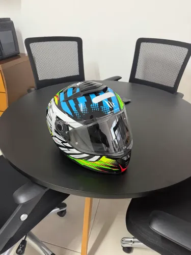 Capacete md thunder 4 seminovo 60