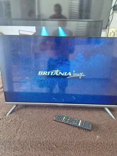 TV SMART ANDROID PHILCO BRITANIA, 32 POLEGADAS ESTADO DE NOVA ACEITO CARTÃO DE CRÉDITO