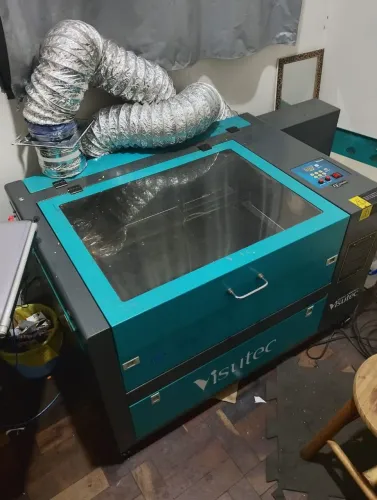 Máquina a laser co2 visutec VS6040 cnc 60x40 profissional