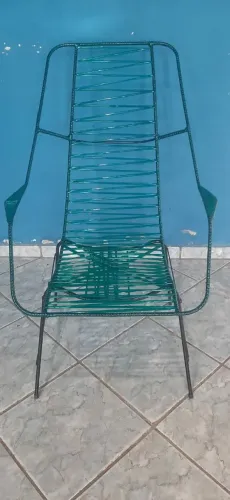 Cadeiras de fio espaguete .Ferro maciço. NAO OCADA .DURA VIDA TODA . LINDAS E CONFORTÁVEL