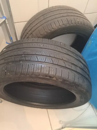 Pneu pirelli aro 19 235/45 95H scorpion verde