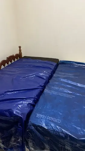 Vendo Colchão de Solteiro Tecnológico / Magnético,em excelente estado!