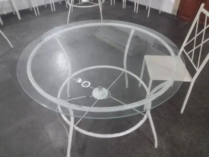 Mesa para salão de festa ou área de lazer