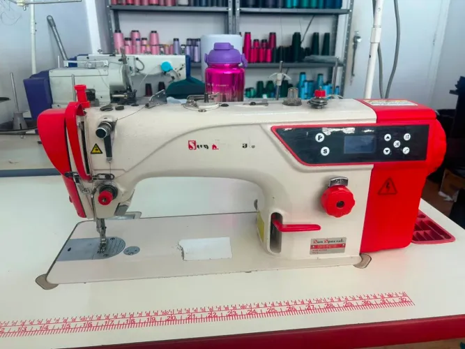 **Máquina de Costura Industrial Reta Sun Special SS18-D1-PR-Q1 - 110V*