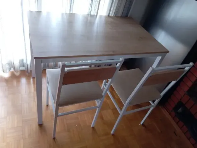 Vendo ou troco mesa com jogo de cadeiras