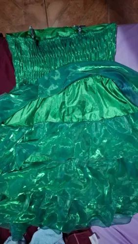 Vestido verde esmeralda
