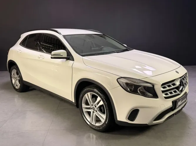 Mercedes-Benz GLA 200 Vis. Black ED. 1.6 TB 16V Aut. 2018