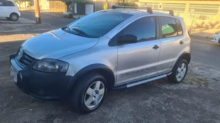 Volkswagen Crossfox 1.6 MI Total Flex 8V 5P 2009
