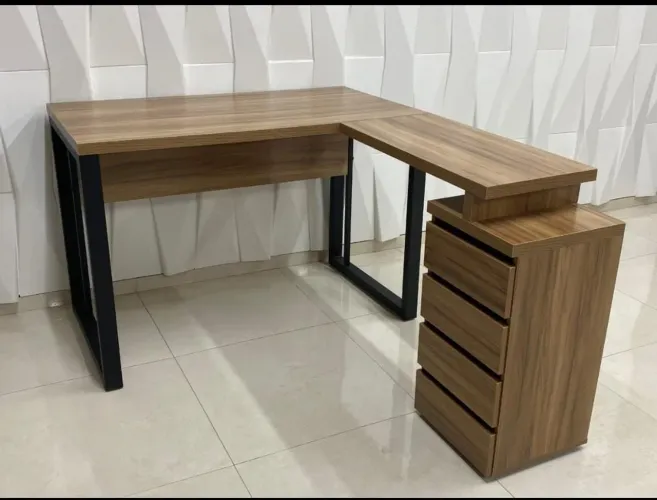 Mesa em L com gavetas varias cores e tamanhos pronta entrega