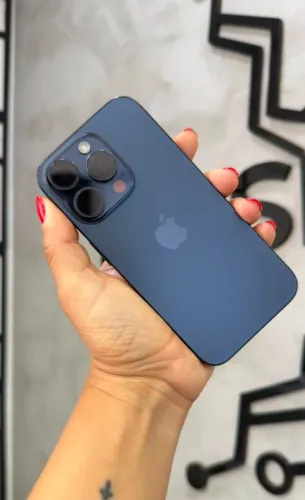 iPhone 15 Pro Blue 128GB (Nota e 3 meses de garantia)