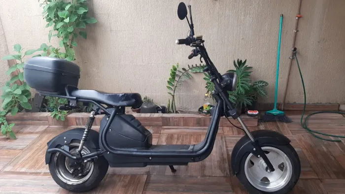 Scooter elétrica Mc 20 de 3000w.