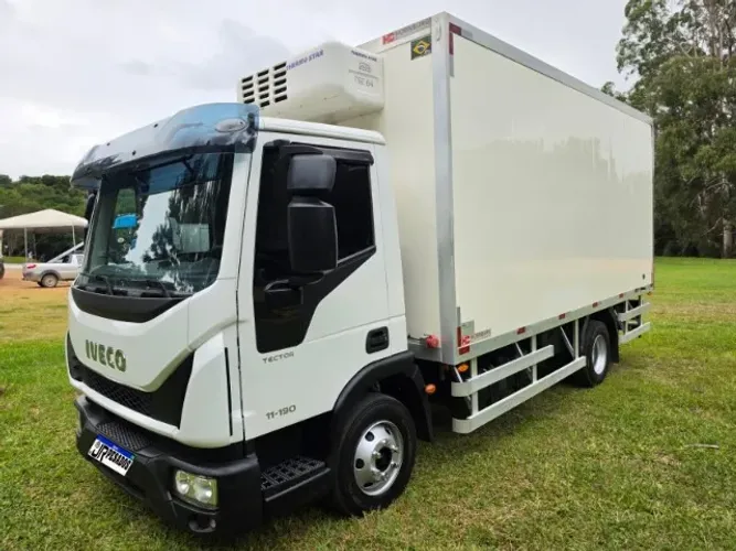 iveco tector 11190 3/4 4x2 ano 2022 com câmara fria