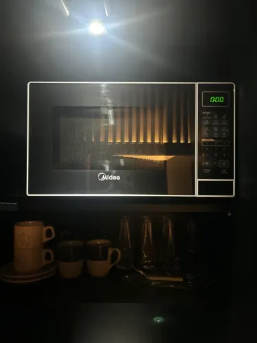 Micro-ondas Midea MRAS22 20L - Excelente Estado | Pouco Uso