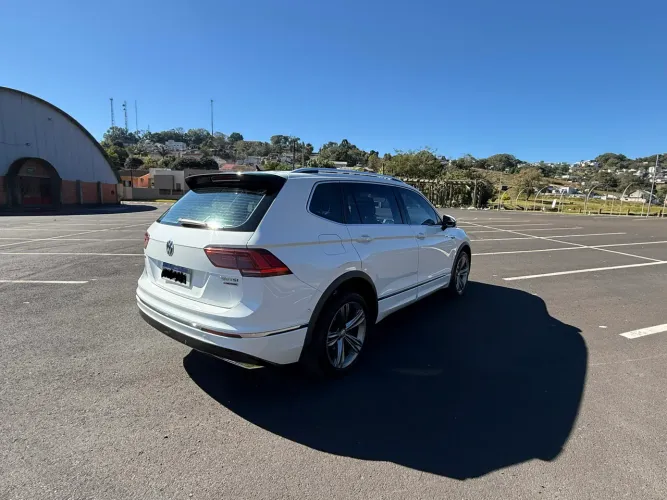 Volkswagen Tiguan Allspac R-line 350 TSI 2.0 4X4 2019
