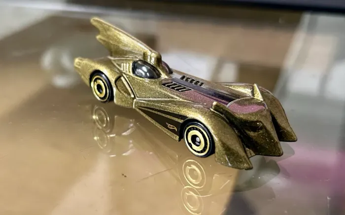 HOT WHEELS BATMAN - BATMÓVEIS SEMINOVOS EM ESTADO DE NOVOS