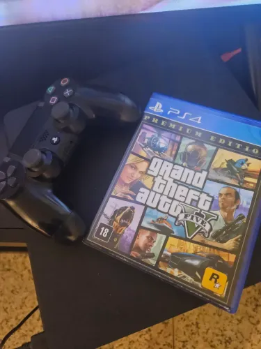 PlayStation 4 + GTA V