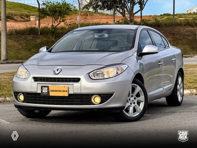 Renault Fluence Sedan Privilège 2.0 16V Flex AUT 2014