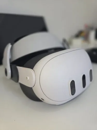 Meta Quest 3 128gb + Bobo VR e bateria extra