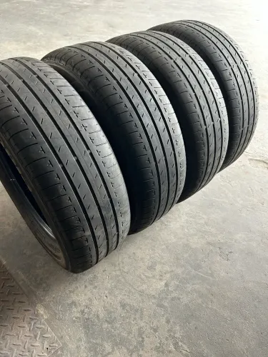 Jogo de pneu 205/60/16 Bridgestone