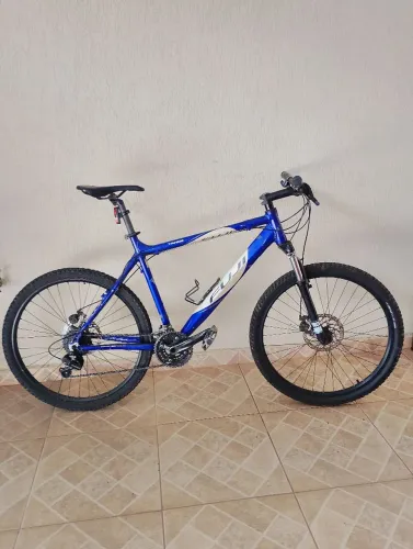 Bike Urbana Aro 26 Edição Limitada FUJI