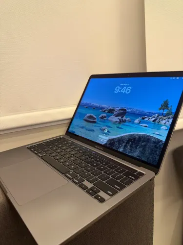 MACBOOK PRO M2 256GB 16GBRAM