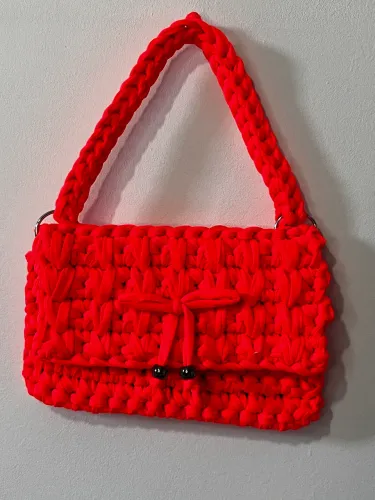 Bolsa de Crochê Laranja Fluorescente Fio de Malha Artesanal