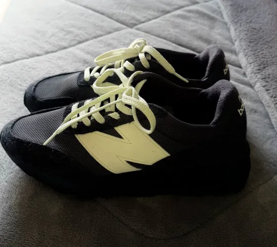 Tênis New Balance 370v1 preto 40