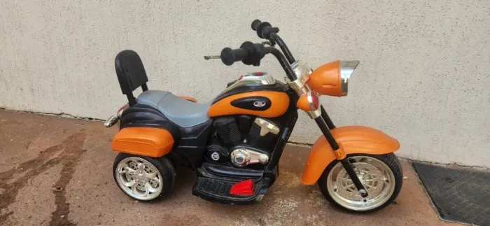Moto infantil elétrica