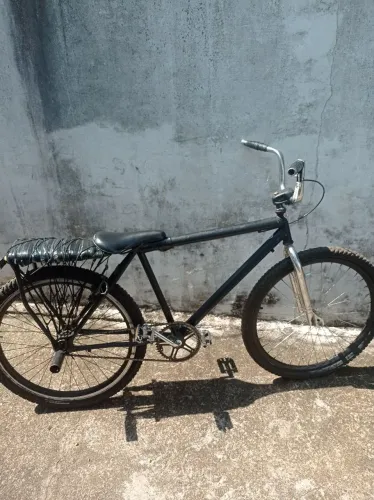 BIKE POR PREÇO BAIXO PRA VENDER RÁPIDO!!!!!!.