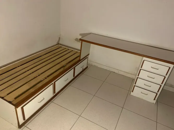 Cama Solteiro Reforçada com Gavetas e Escrivaninha