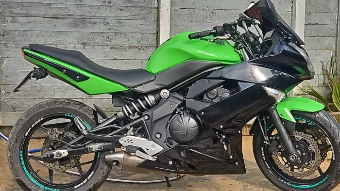 Vendo kawasaki ninja 650 toda original