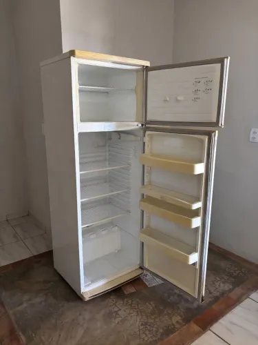 Geladeira duplex 350 Litros