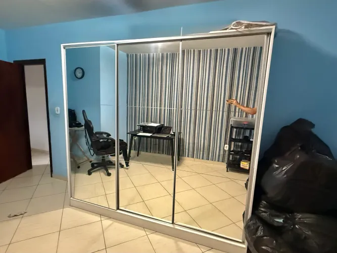 GUARDA ROUPA BRANCO (ESTADO DE NOVO)