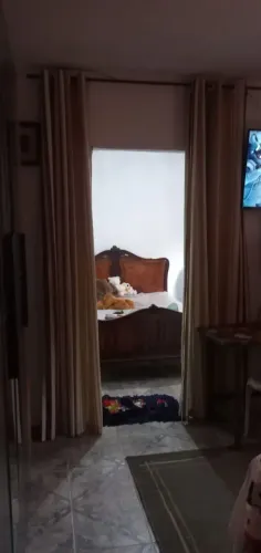 Vende se uma casa 200.000 mil