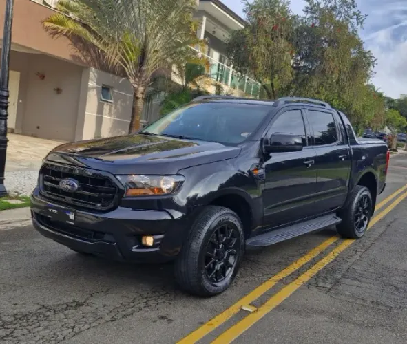 Ford Ranger Black 2.2 4X2 CD Diesel AUT 2023
