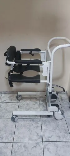 Cadeira de Transferência e Apoio para Acamados Higiênica Para Idoso