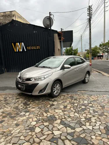 Toyota Yaris XL Sedan 1.5 Flex 16V 4P Aut. 2019