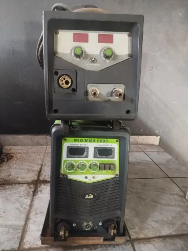 Máquina de solda Multiprocesso