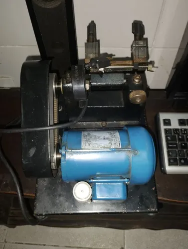 Máquina copiadora de chave