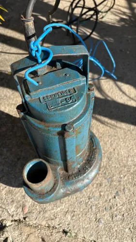 Bomba d?água trifásica