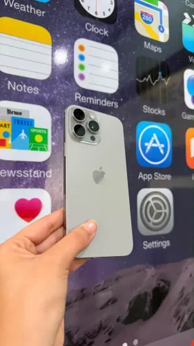 iPhone 16 PRO MAX 256GB - seminovo pouco usado
