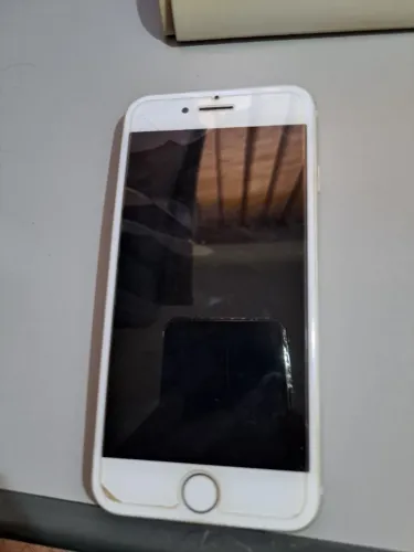 Iphone 7 prateado usado 32GB original na caixa bateria estourou