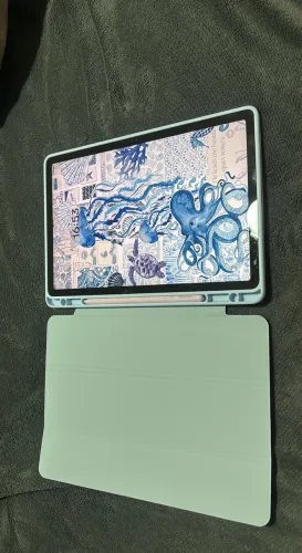 Tablet Samsung S9 FE, 128 GB + 6 GB de memória RAM, acompanha capinha