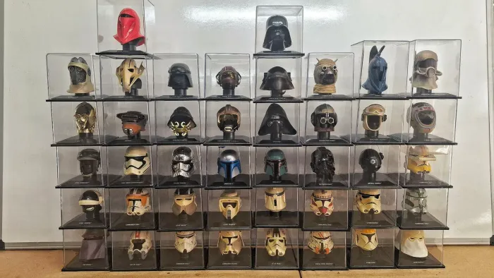 Star Wars pack 42 miniaturas de capacetes Planeta DeAgostine sem detalhes